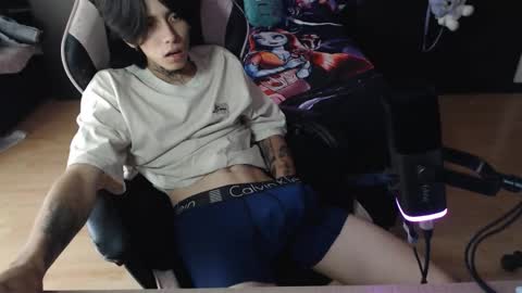 xIce Boy online show from December 2025 10:06:01 PM