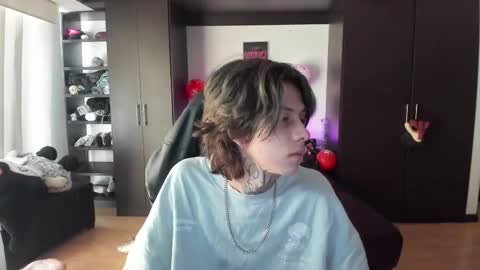 xIce Boy online show from January 2026 12:43:01 PM