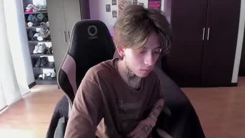 xIce Boy online show from February 2026 02:43:01 PM