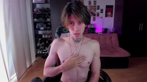 xIce Boy online show from April 2026 09:15:01 PM