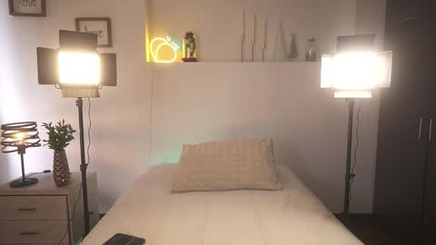 Ximena cortez online show from November 2025 03:28:02 PM