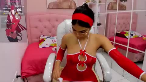 Ximena Ruiz  online show from November 2025 01:13:01 PM