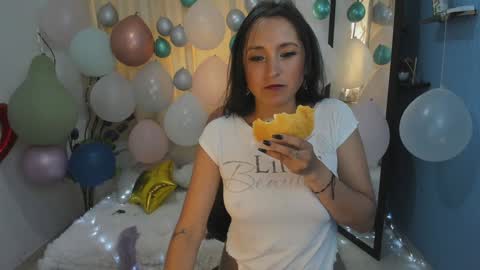 Ximena online show from January 2025 03:29:01 PM