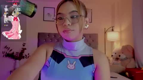 Snapshot of ximena_sotto1 chatting on November 2025 09:58:01 PM camila online show from November 2025 09:58:01 PM