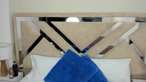 Xime  online show from January 2026 04:28:01 AM