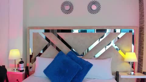 Xime  online show from March 2026 04:01:01 AM