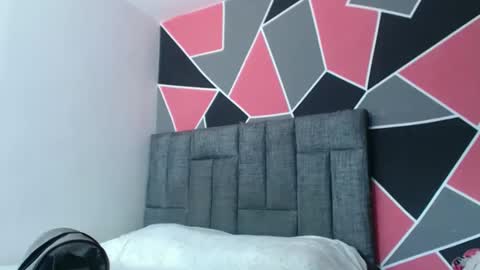 Snapshot of ximenaa_suarez chatting on November 2025 03:16:02 PM ximena suarez online show from November 2025 03:16:02 PM