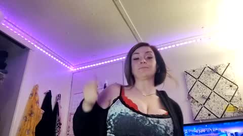 Snapshot of xkittymeowz chatting on May 2026 07:47:01 AM xkittymeowz online show from May 2026 07:47:01 AM