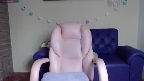 lunna online show from January 2025 08:23:02 PM