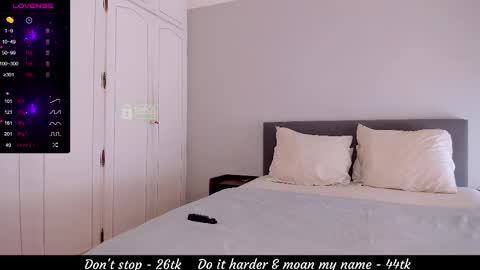 Snapshot of xninajohnx chatting on February 2025 11:47:02 AM Nina  John  online show from February 2025 11:47:02 AM