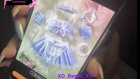 Snapshot of xo_bambi_xo chatting on October 2025 12:33:02 AM Bambi online show from October 2025 12:33:02 AM