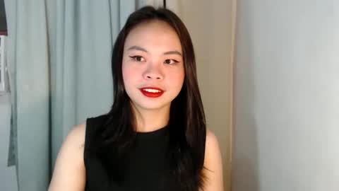 Snapshot of xo_worth_it chatting on February 2026 12:05:02 AM nathalie online show from February 2026 12:05:02 AM