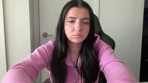 Snapshot of xoariellxo chatting on September 2025 06:07:01 PM xoariellxo online show from September 2025 06:07:01 PM