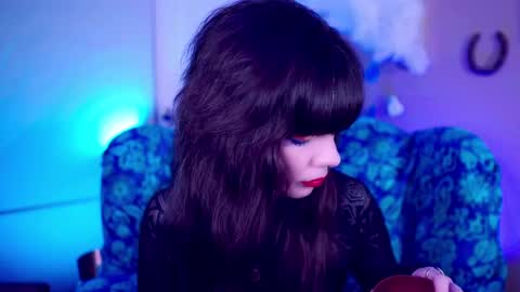 Bella Bondai online show from September 2025 09:42:02 PM