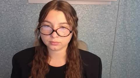 Candice online show from September 2025 09:31:01 AM