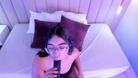 Xolara  online show from April 2026 10:51:02 AM