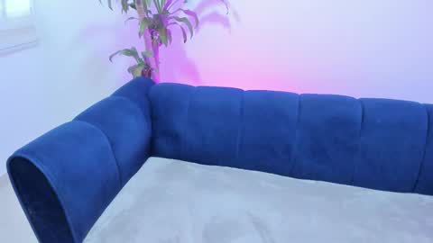 xoxo_angel online show from December 2025 02:01:01 PM