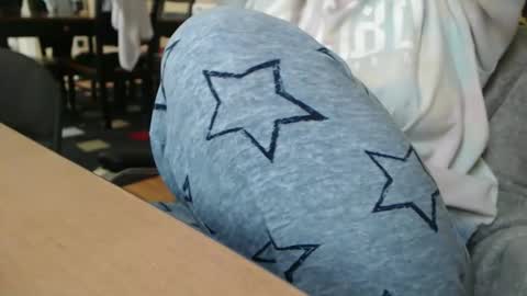 Snapshot of xpeep_show chatting on December 2025 11:09:02 PM Heavenly Star online show from December 2025 11:09:02 PM