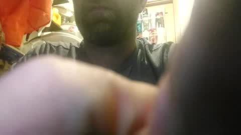 Snapshot of xploringus1 chatting on October 2025 09:33:01 AM Xploringus online show from October 2025 09:33:01 AM