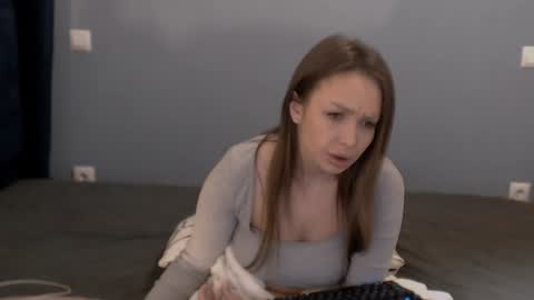 Snapshot of xsexycouples chatting on February 2025 12:53:02 AM AnnaMaee online show from February 2025 12:53:02 AM