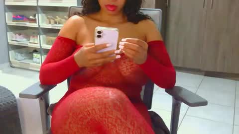 spykeXtee online show from December 2025 04:41:04 AM