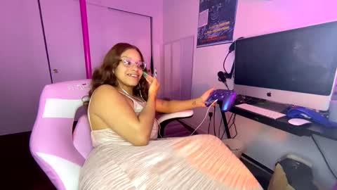 Snapshot of xstargazingx chatting on September 2025 05:01:02 AM xStarGazingx online show from September 2025 05:01:02 AM