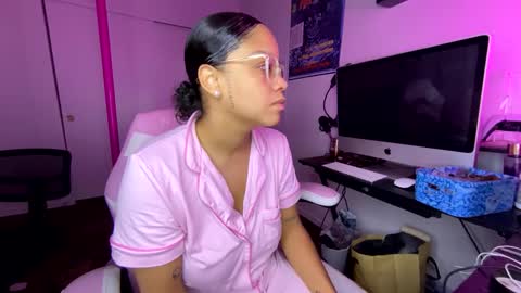 Snapshot of xstargazingx chatting on October 2025 08:12:01 AM xStarGazingx online show from October 2025 08:12:01 AM