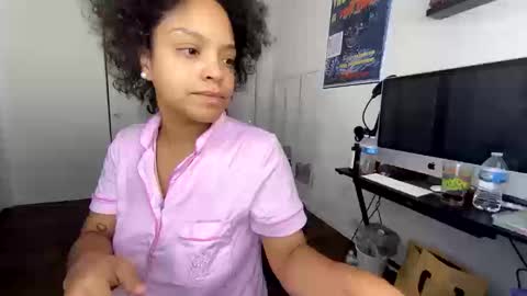 Snapshot of xstargazingx chatting on October 2025 07:13:01 PM xStarGazingx online show from October 2025 07:13:01 PM