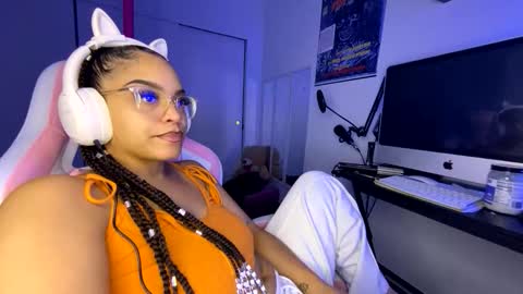 Snapshot of xstargazingx chatting on December 2025 02:31:01 AM xStarGazingx online show from December 2025 02:31:01 AM