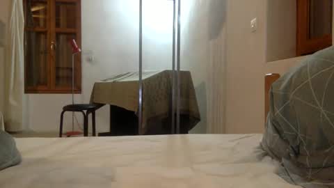 Snapshot of xstonerxxx chatting on December 2025 04:27:01 PM xstonerxxx online show from December 2025 04:27:01 PM