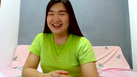 HI IM PAULINE online show from October 2025 01:22:01 PM
