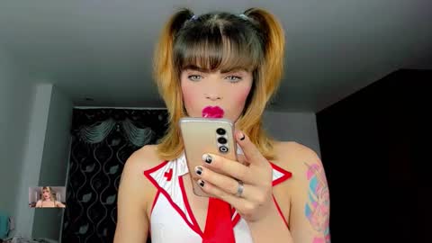 Snapshot of xthesexyboyx chatting on October 2025 08:28:01 AM Femboy Exotic online show from October 2025 08:28:01 AM