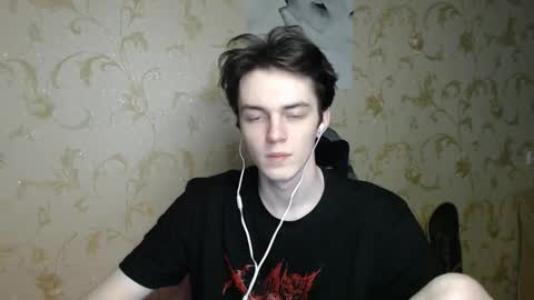 traqqq online show from March 2026 08:02:01 PM