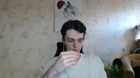 traqqq online show from May 2026 01:52:01 PM