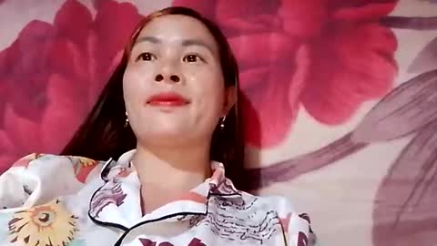 Snapshot of xuxulove00 chatting on October 2025 04:23:02 AM xuxulove00 online show from October 2025 04:23:02 AM