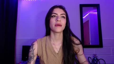 Snapshot of xx_johnson_xx chatting on November 2025 03:28:02 AM VALE online show from November 2025 03:28:02 AM