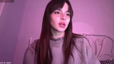 Snapshot of xx_lily chatting on December 2025 07:53:02 PM Lily online show from December 2025 07:53:02 PM