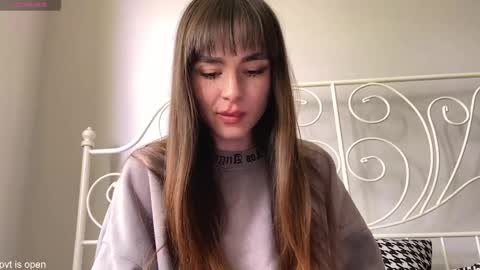 Lily online show from June 2026 10:54:02 AM