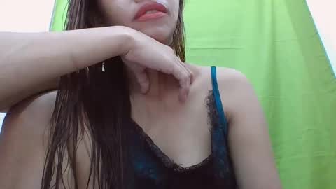 Snapshot of xx_winwin_xx chatting on January 2025 11:33:01 PM Mariel online show from January 2025 11:33:01 PM