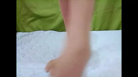 Snapshot of xx_winwin_xx chatting on September 2025 04:35:01 AM Mariel online show from September 2025 04:35:01 AM