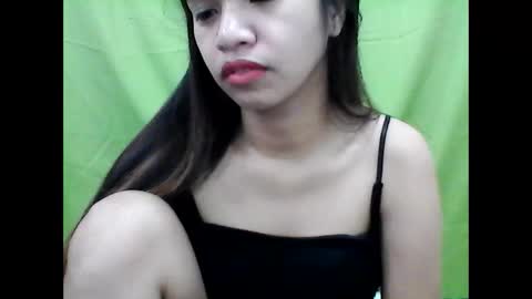 Snapshot of xx_winwin_xx chatting on November 2025 01:26:02 AM Mariel online show from November 2025 01:26:02 AM