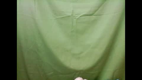 Snapshot of xx_winwin_xx chatting on November 2025 05:08:02 AM Mariel online show from November 2025 05:08:02 AM