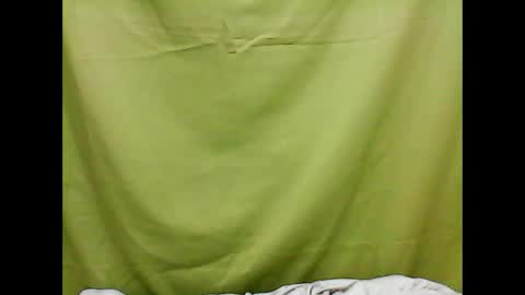 Snapshot of xx_winwin_xx chatting on December 2025 06:02:01 PM Mariel online show from December 2025 06:02:01 PM