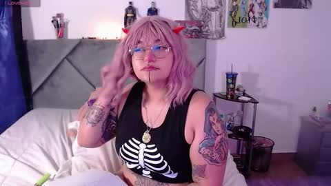 Snapshot of xxgreengoodxx chatting on November 2025 11:38:02 PM xxgreengoodxx online show from November 2025 11:38:02 PM