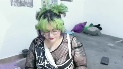 xxgreengoodxx online show from April 2026 08:44:01 PM