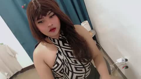 Snapshot of xxhotloyd_cummerx chatting on June 2026 07:46:01 PM Loyd online show from June 2026 07:46:01 PM
