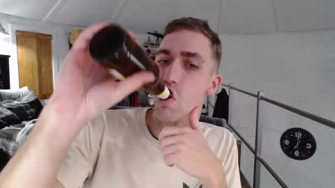 Snapshot of xxivantheterriblexx chatting on December 2024 12:27:01 AM Ivan online show from December 2024 12:27:01 AM