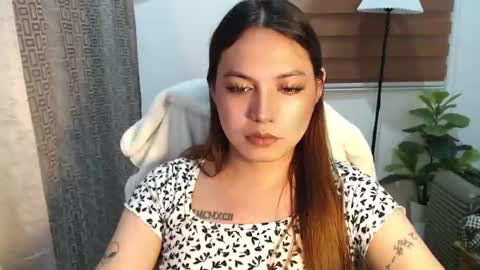 Snapshot of xxjulielovesyouxx chatting on February 2025 06:48:02 PM July online show from February 2025 06:48:02 PM