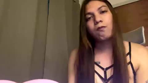 Snapshot of xxjulielovesyouxx chatting on November 2025 09:20:01 AM July online show from November 2025 09:20:01 AM