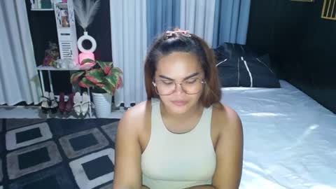 Snapshot of xxkylie_smithxx chatting on June 2026 03:55:02 PM Kylie Smith online show from June 2026 03:55:02 PM